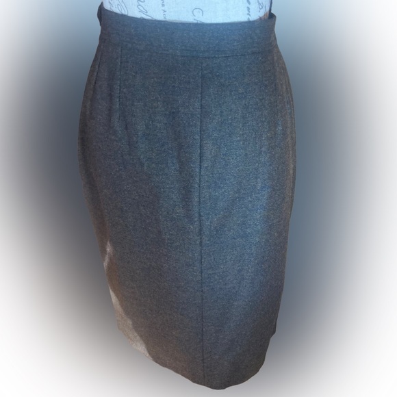 Vintage YSL wool skirt medium sized Yves Saint Laurent - Picture 3 of 8